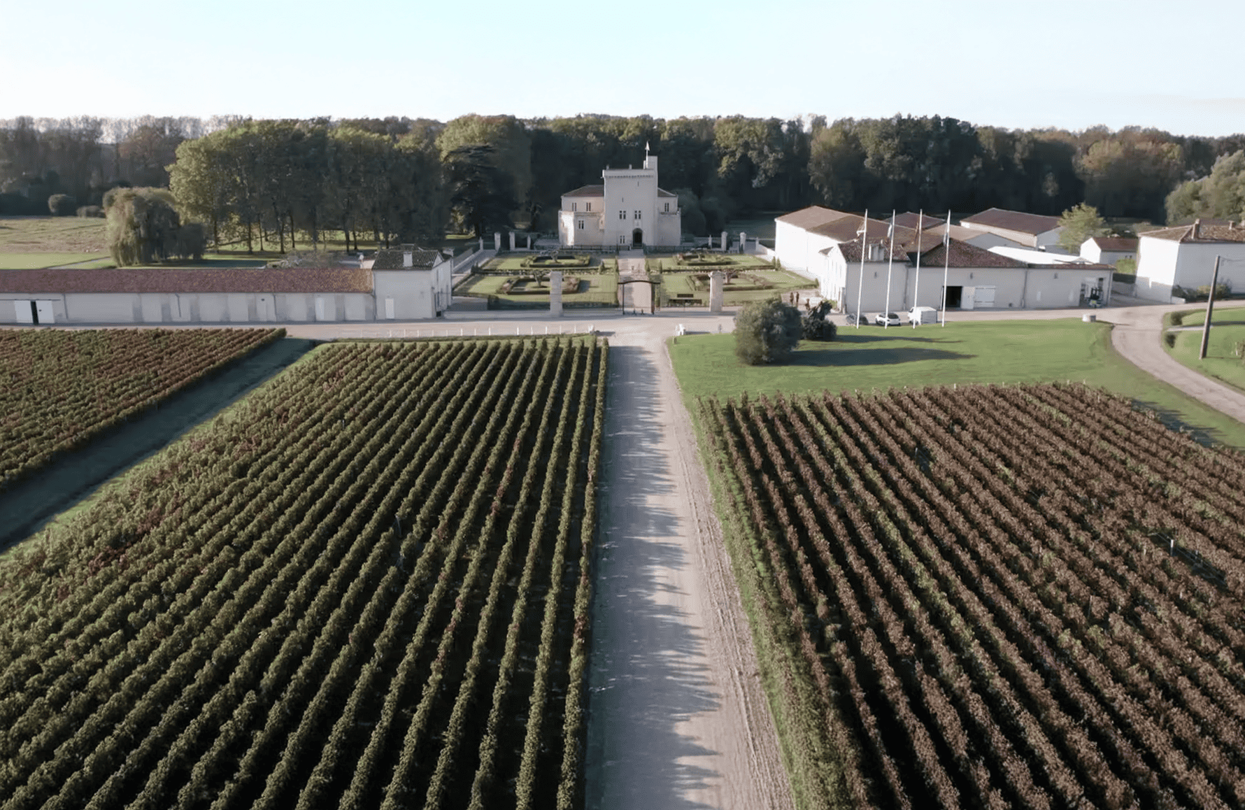 Vins Château La Tour Carnet